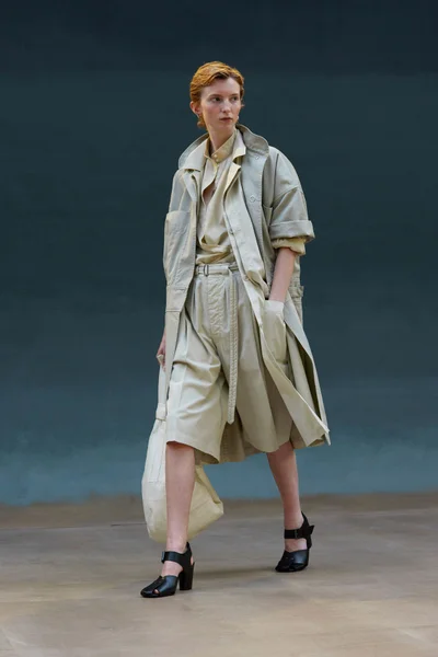 Look 46